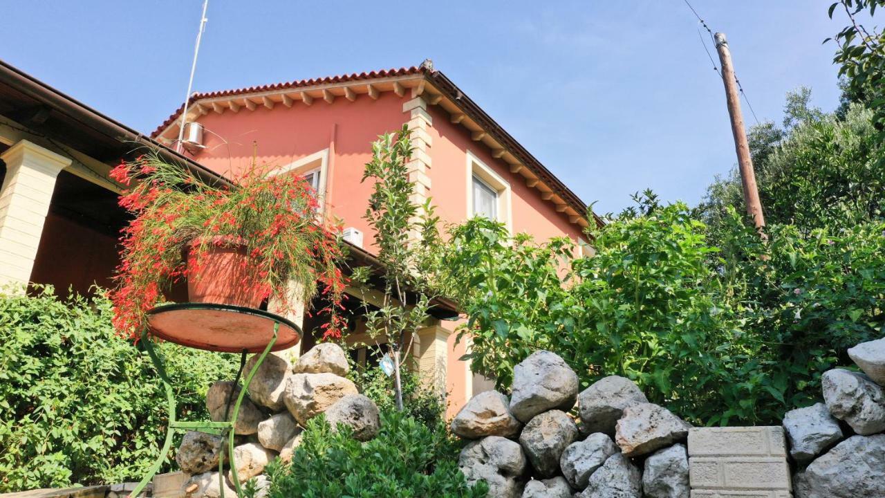 شقة George'S Sweet N' Cozy Maisonette In Ipsos Corfu المظهر الخارجي الصورة